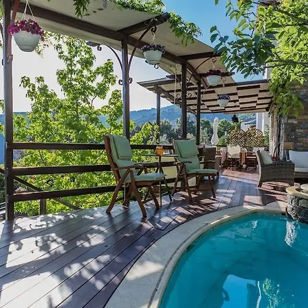 Aenaon With Private Pool Panoramic View 빌라 Miléai