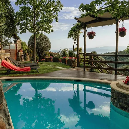 빌라 Aenaon With Private Pool Panoramic View Miléai