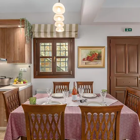 Aenaon With Private Pool Panoramic View 빌라 Miléai